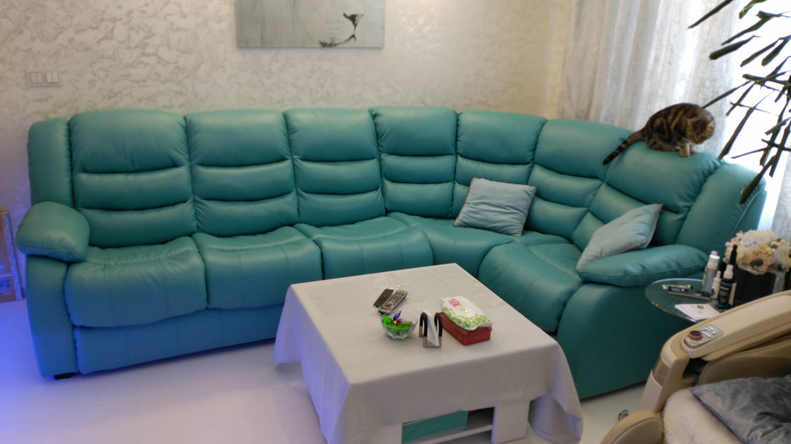 Перетяжка дивана на дому. Академический район 